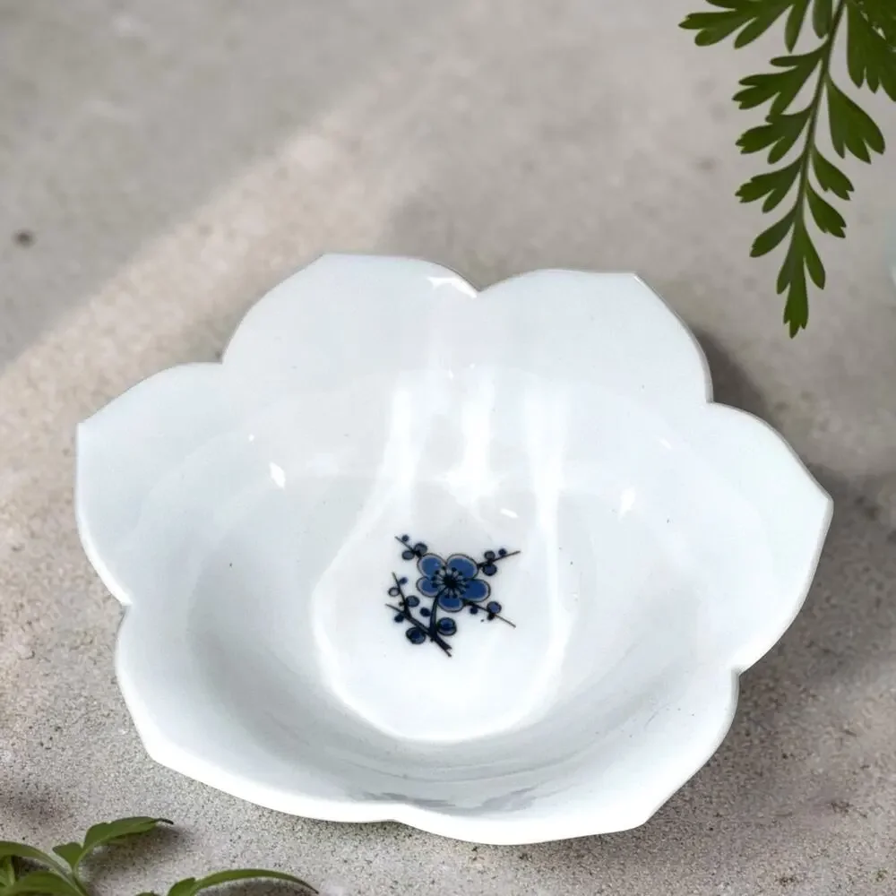 Set of 5 Blue White Porcelain Rice Bowls Floral Bamboo Geometric Scalloped Edge